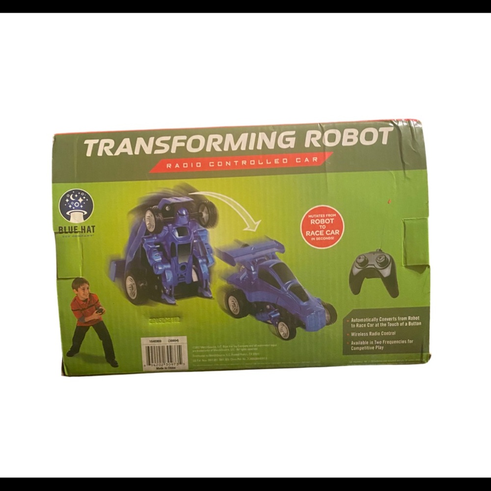 Transforming Robot - Picture 3 of 3
